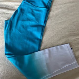 ZYIA 6-8 blue and white ombré light n tight leggings